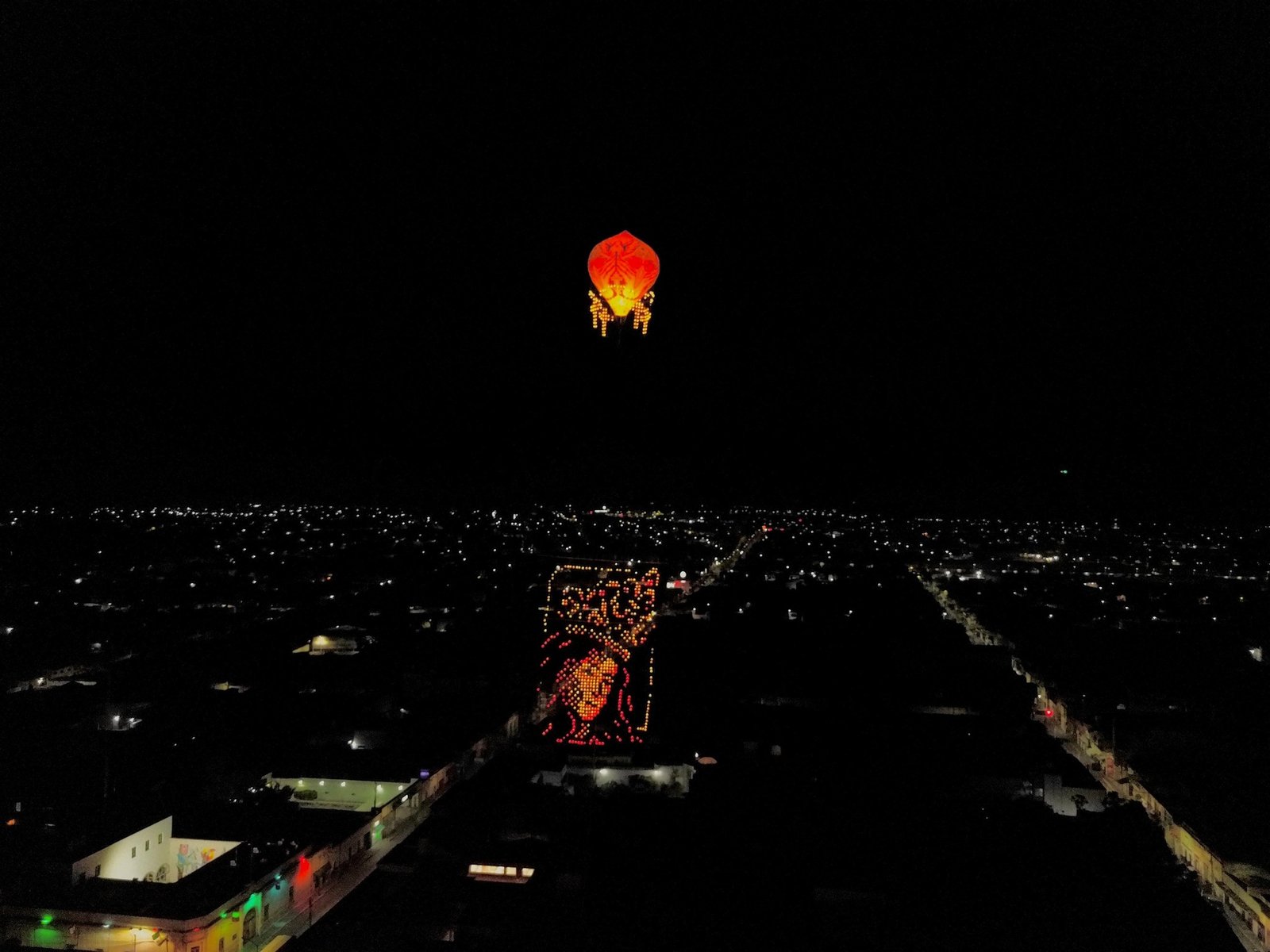 ¡¡Amanecer magico en Uriangato!! Lanzamiento de Globo monumental de artesanos de Yucatán