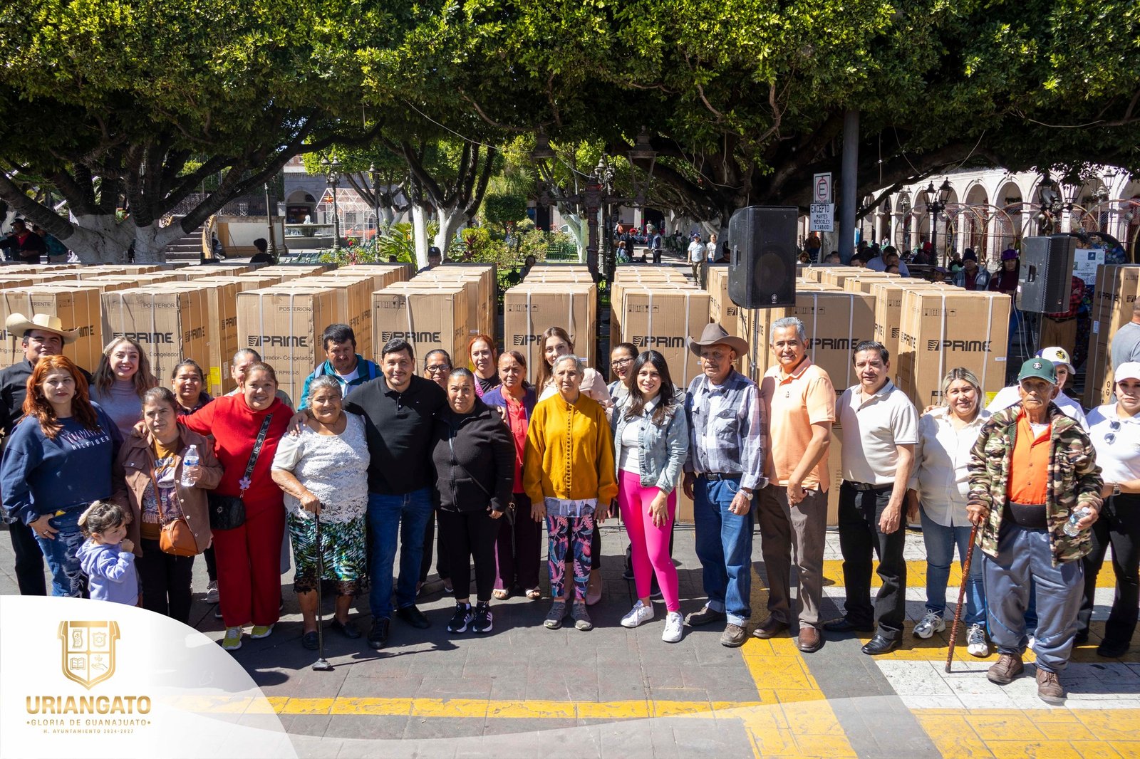Entrega de refrigeradores más de 340 familias uriangatenses reciben un apoyo que impacta directamente en su bienestar
