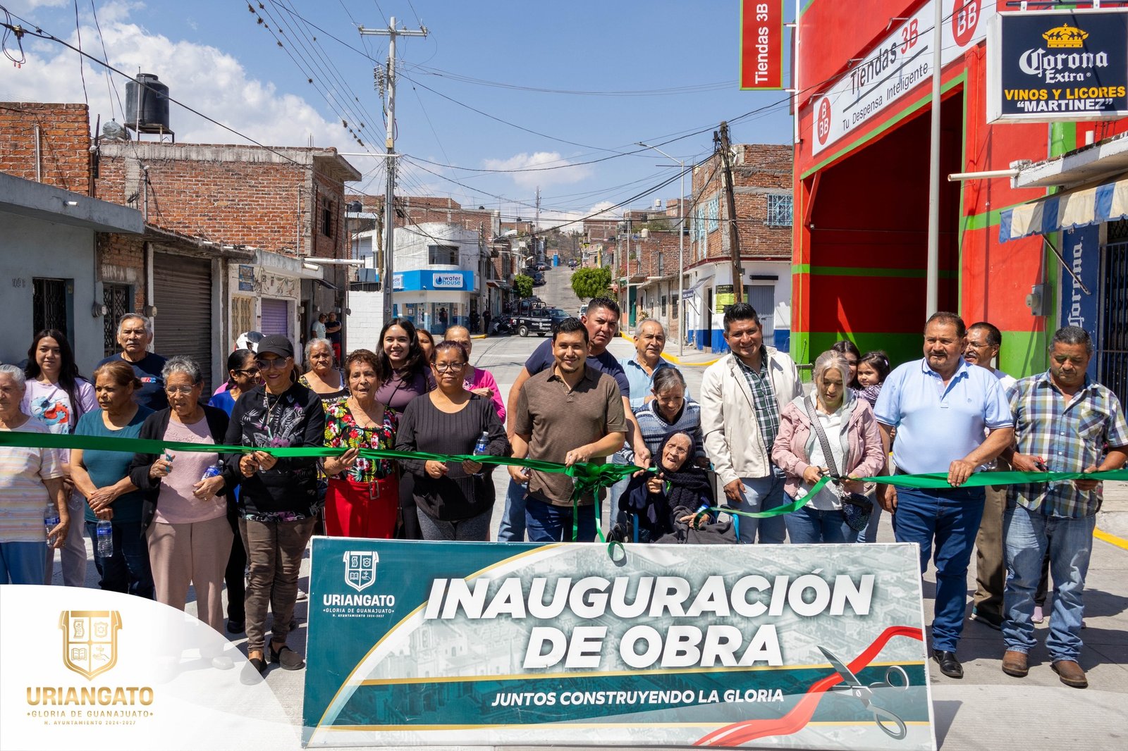 Inauguración de la rehabilitación de la calle 5 de Mayo colonia centro