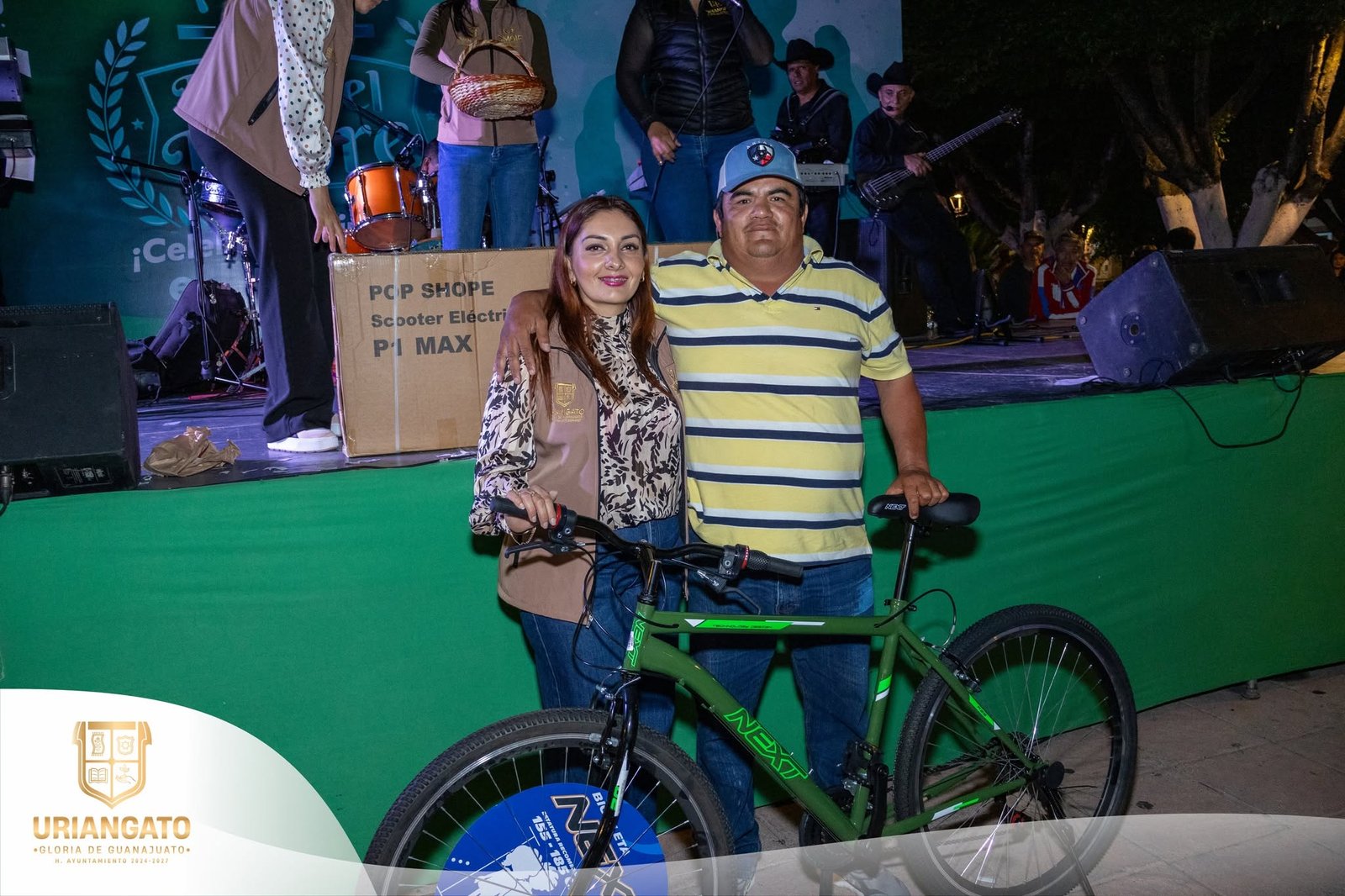 ¡Celebramos a lo grande a los papás de Uriangato! 