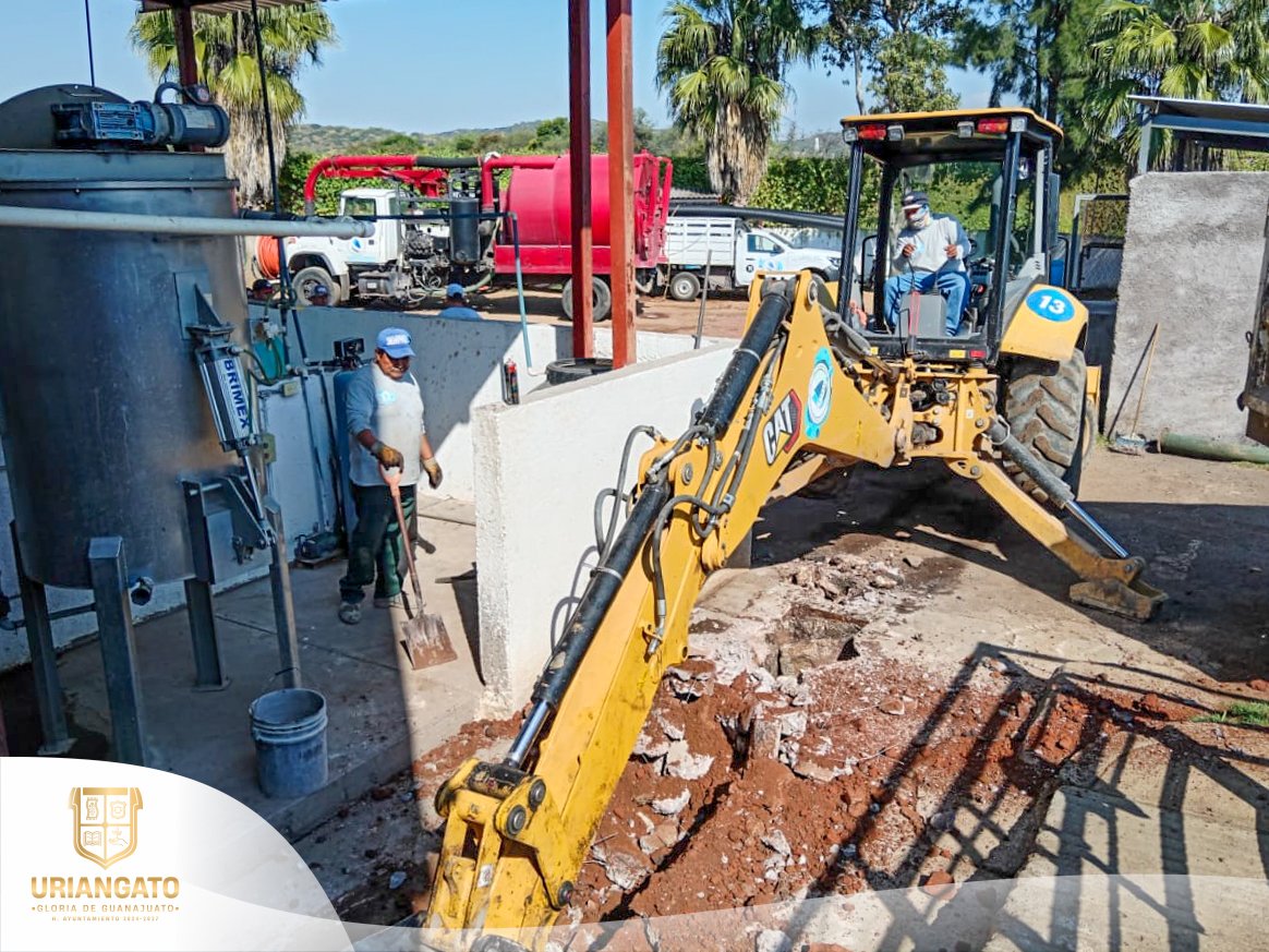 Rehabilitación de drenaje sanitario en el Rastro Municipal.