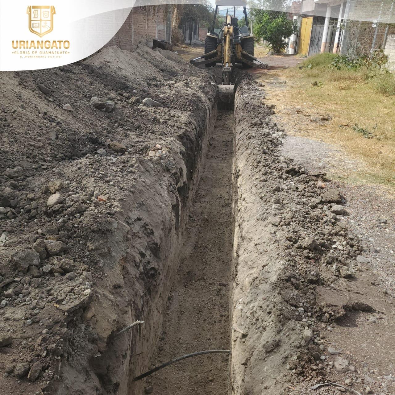 Inicio de construcción de 286 metros lineales de Drenaje Sanitario en la Colonia Independencia, en la calle San Miguel