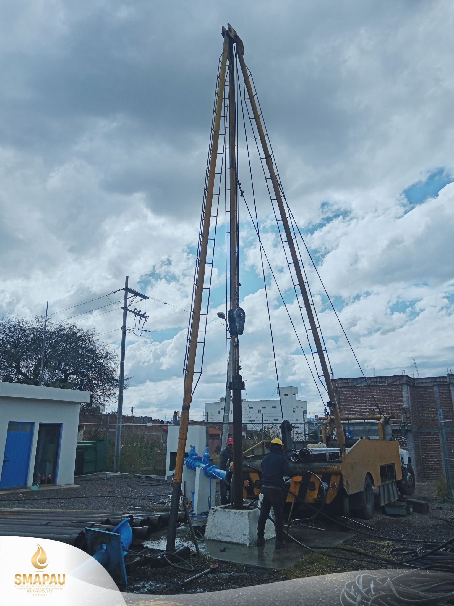 Cambio del sistema de bombeo, motor, camisa de acero y colocación del desarenador en el Pozo La Joya