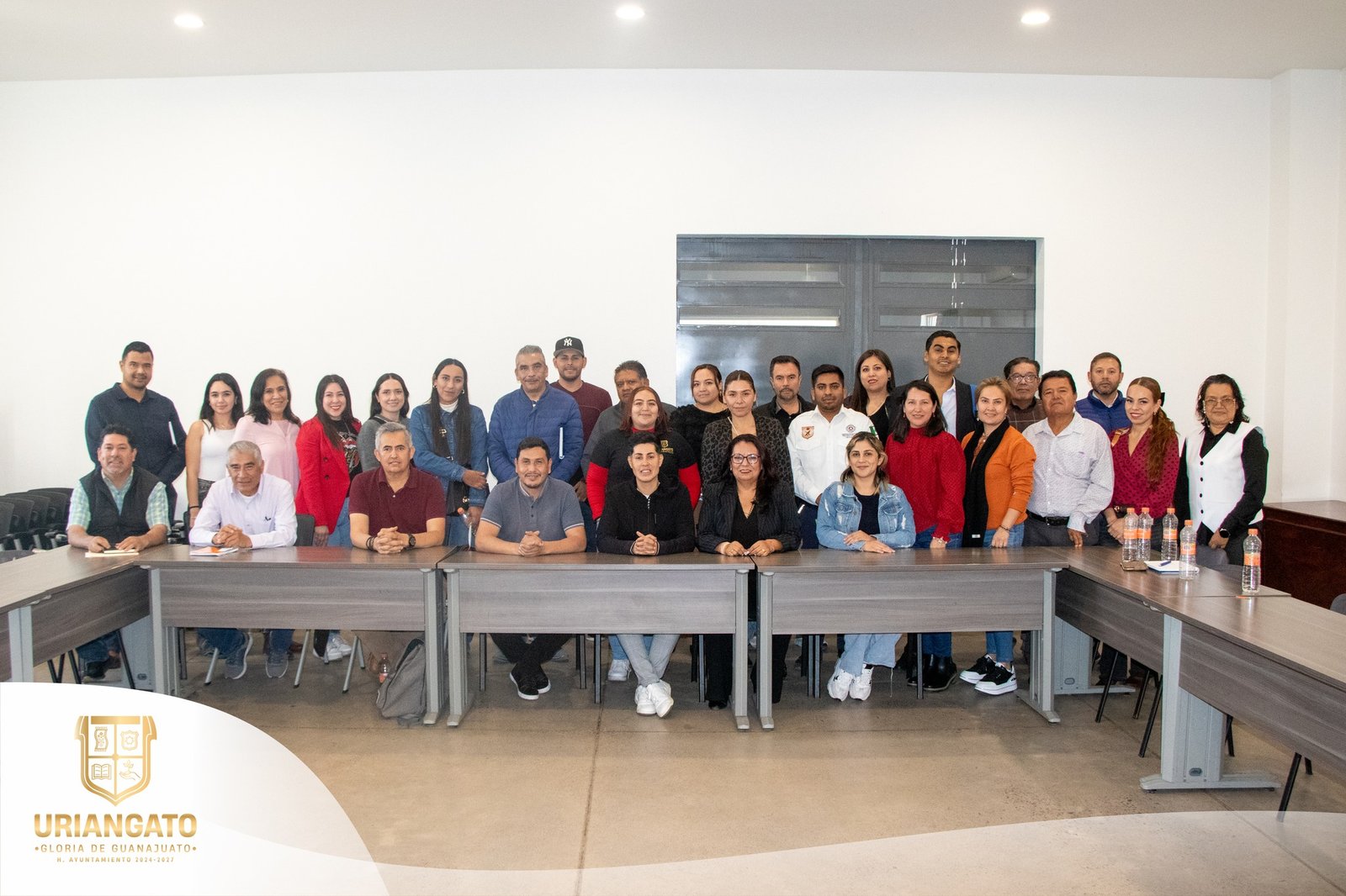 Reunión de Directores con la directora del Instituto Estatal de Capacitación.