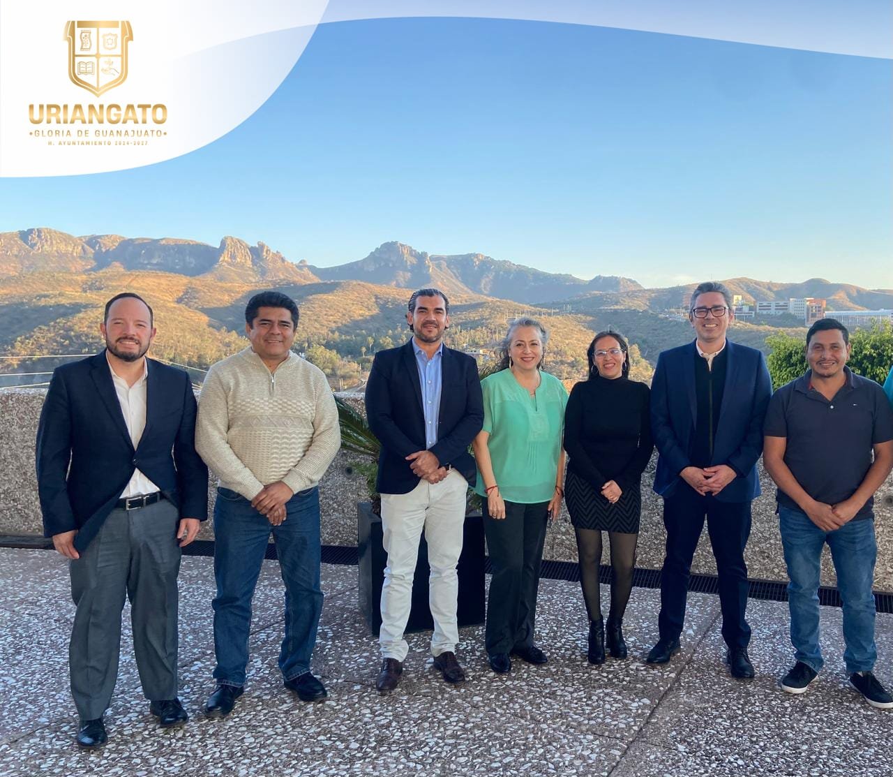 Reunión del presidente Juan Carlos Martínez con el secretario de finanzas Héctor Salgado Banda y su equipo