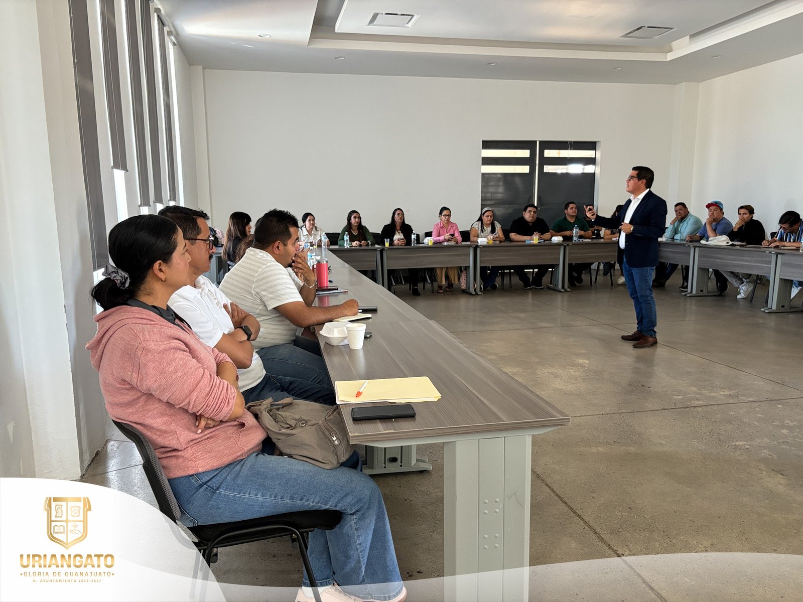 Capacitación dirigido a servidores públicos.