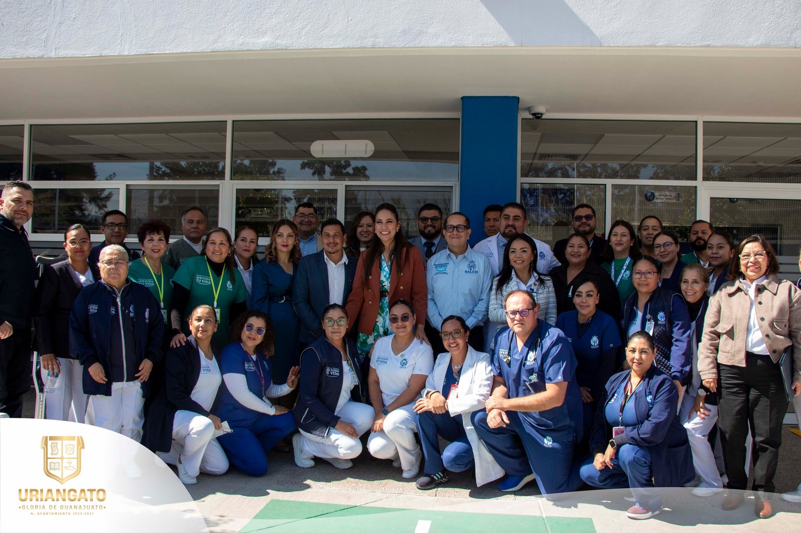 La Gobernadora Libia Dennis y el presidente municipal, Juan Carlos Martínez Calderón entrega de la ampliación del Hospital Regional de Uriangato, en compañía de